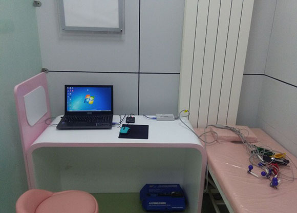 宝鸡市人大代表参观健康小屋 宝鸡市人大代表参观健康小屋